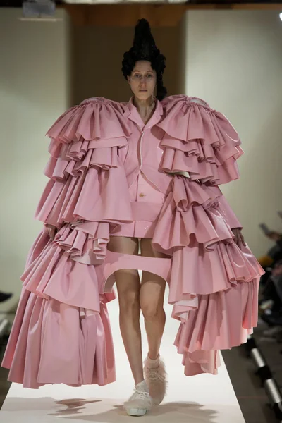 Look 17